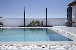 June Twenty Suites