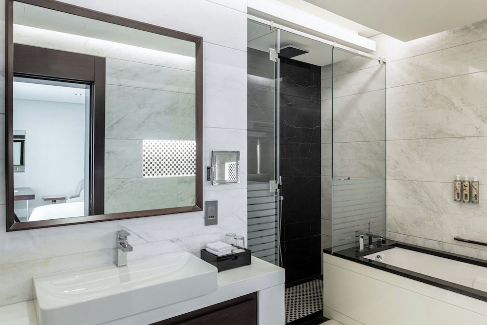 Renaissance Business Bay Hotel, Dubai