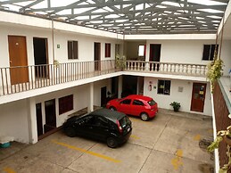 Hotel El 2000