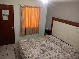 Hotel El 2000