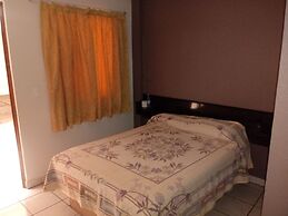 Hotel El 2000