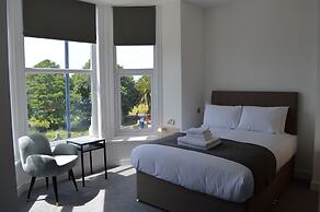 Q8 Boutique Hotel