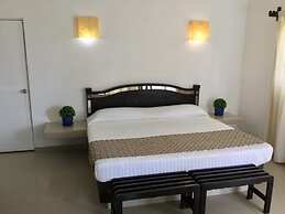 Hotel Arista Bugambilias