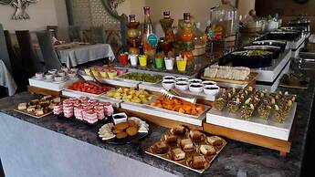 Pramod Convention & Beach Resort
