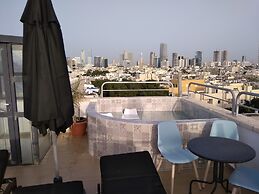 TLV Suites Triplex Penthouse With pool