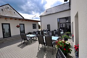 Fast Lane Hotel