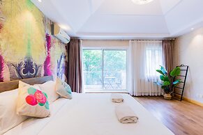 Summer Villa with 5 BRs