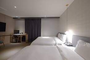 Hound Hotel Seomyeon - Bumcheon