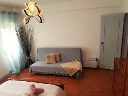 Caparica Central Apartment by Host-Point