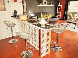 Caparica Central Apartment by Host-Point