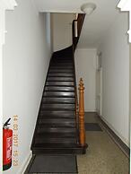 A&S Hostel Bonnerstr. 64