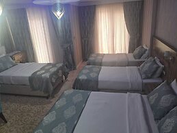 Crystall Hotel