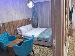 Crystall Hotel