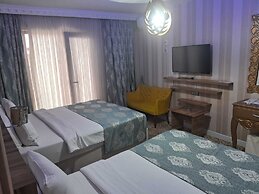Crystall Hotel