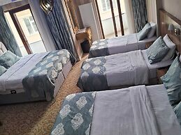 Crystall Hotel