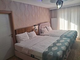 Crystall Hotel