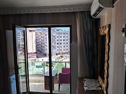 Crystall Hotel