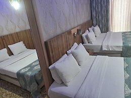 Crystall Hotel