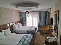 Crystall Hotel
