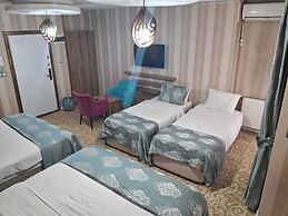 Crystall Hotel