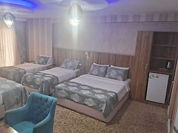 Crystall Hotel