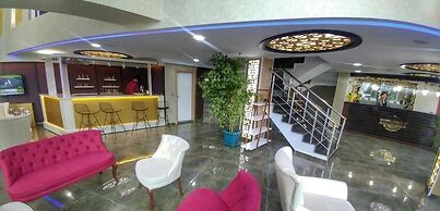 Crystall Hotel