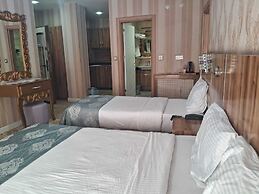 Crystall Hotel