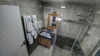 Crystall Hotel