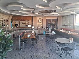 Crystall Hotel