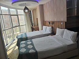 Crystall Hotel