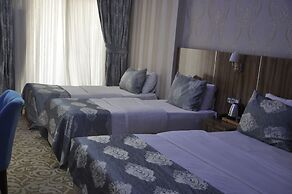 Crystall Hotel