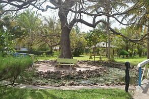 Sindola Safari Lodge