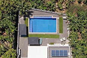 Grayci s House by Our Madeira