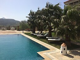 Anemos Hotel