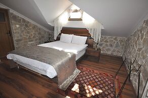 Uchisar Stone House