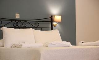 Sunrise Beach Suites