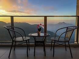 Sky D'Mont Suites