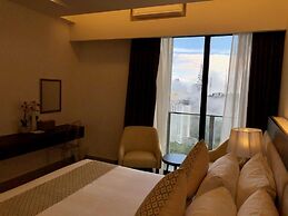 Sky D'Mont Suites