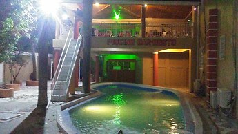 Comfort Plus Hotel