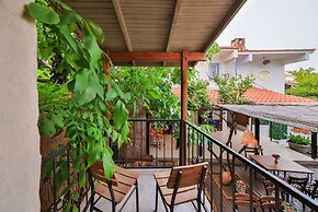 Livan Hotel Deluxe
