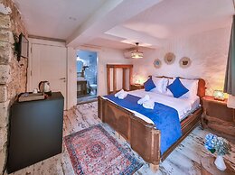 Livan Hotel Deluxe