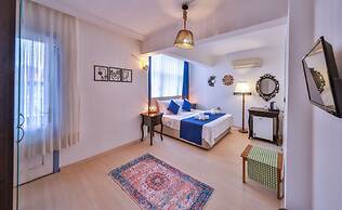 Livan Hotel Deluxe