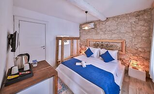 Livan Hotel Deluxe