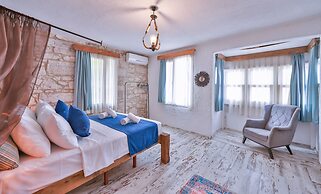 Livan Hotel Deluxe