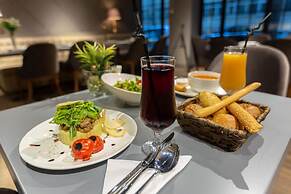 Aksent Hotel