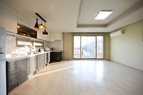 Mori House