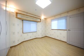 Mori House