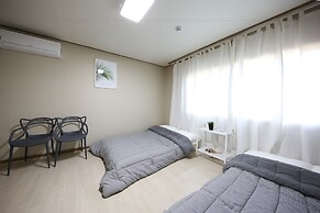 Mori House