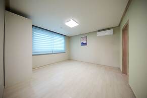 Mori House