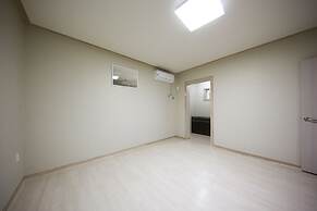 Mori House